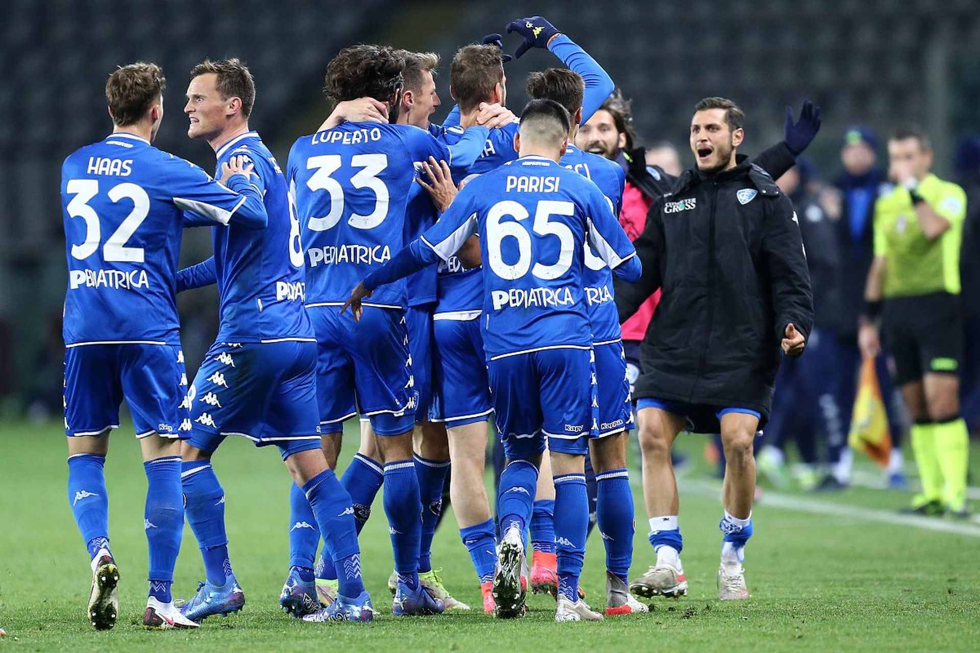 冕冠军的比 冕冠军的比